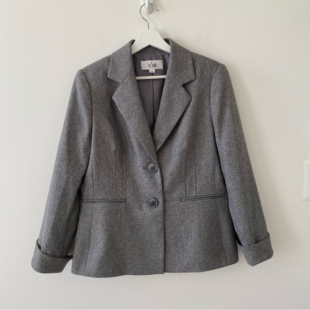 Le Suit Women’s Gray Jacket